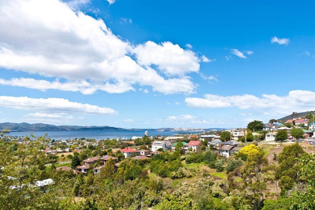 Lovely Brick Cottage With Amazing Water View Hobart Buitenkant foto